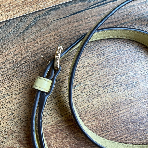 Michael Kors, yellow bag strap - Picture 5 of 5